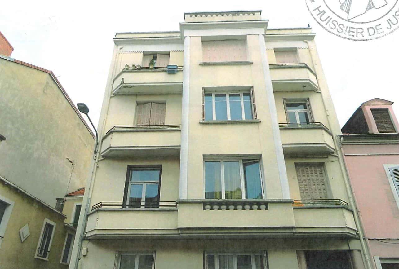 Un appartement situé bd Gambetta à Vichy, Vichy à Vichy — photo 1