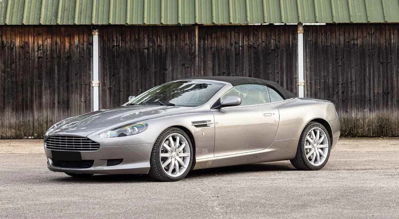 ASTON MARTIN, DB9, 2009, ASTON MARTIN · 2009 à Paris — photo 1