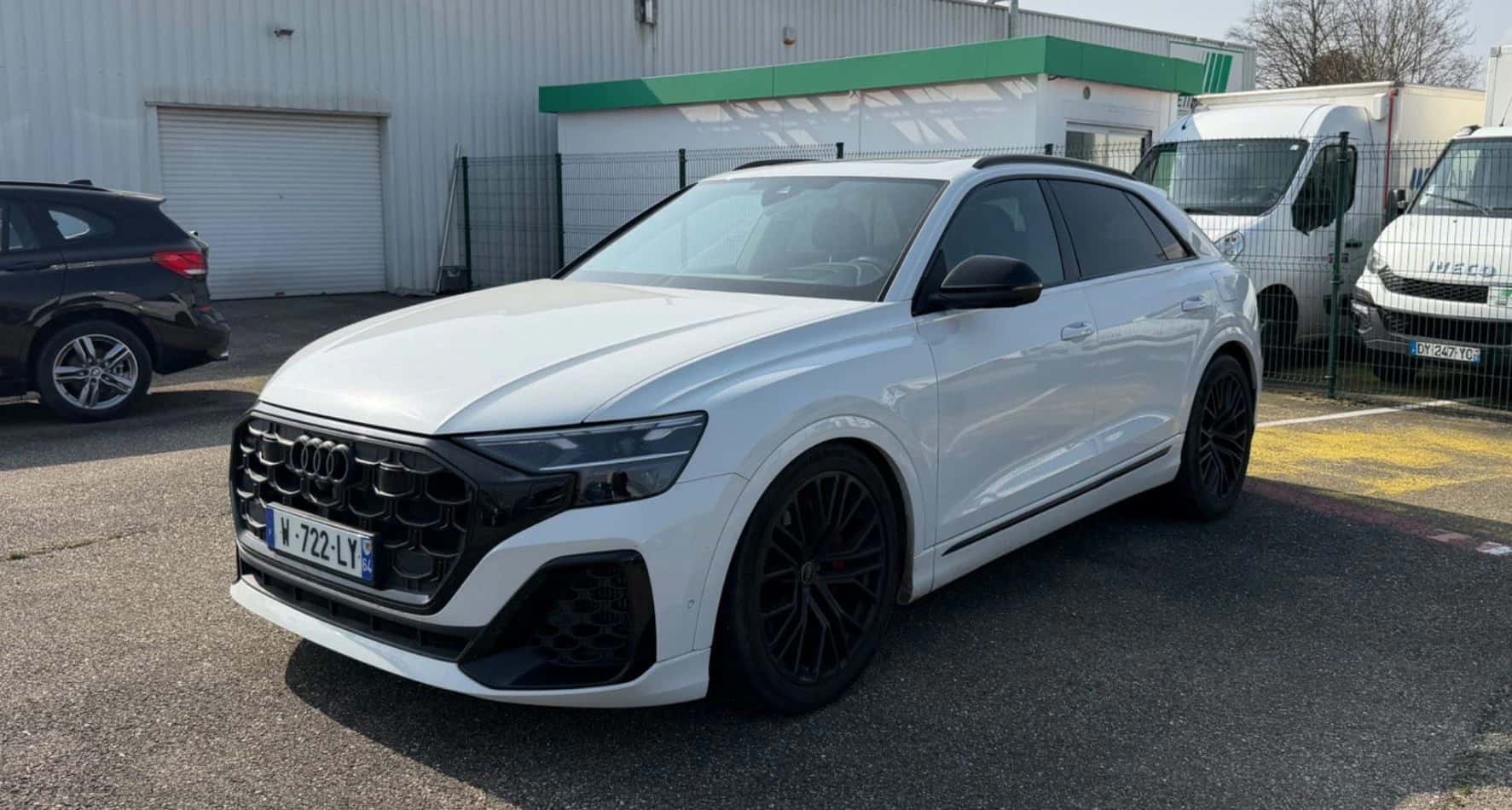 AUDI Q8 blanche, immatriculée : W-722-LY, Audi à Colmar — photo 1