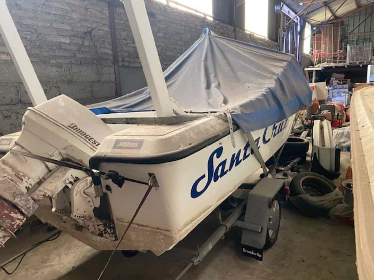 1 Bateau Santa Cruz avec moteur