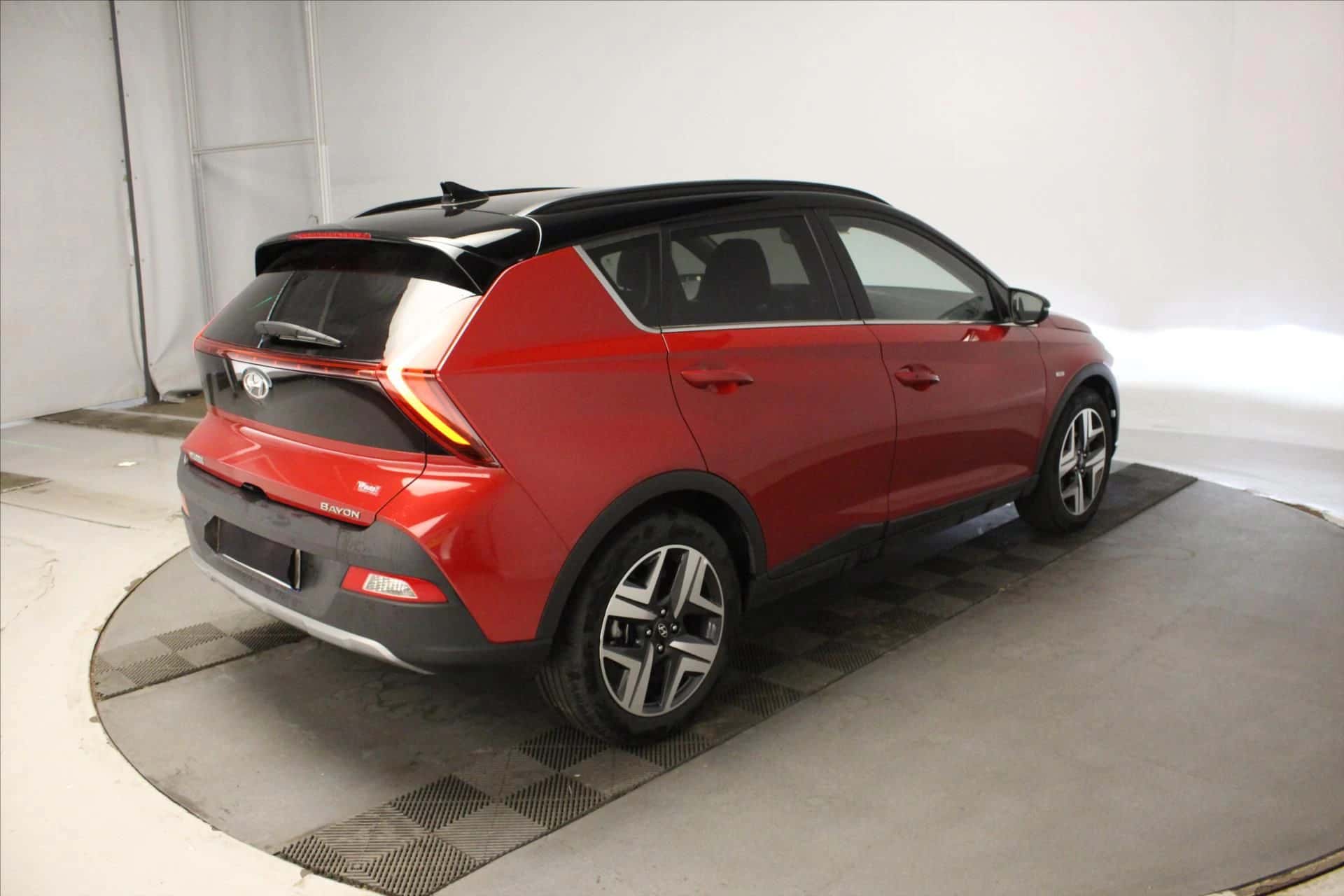 Bayon 1.0 T-GDi 100 Hybrid 48V, HYUNDAI · 2023 · 29 025 km · Hybride à Caudan — photo 1