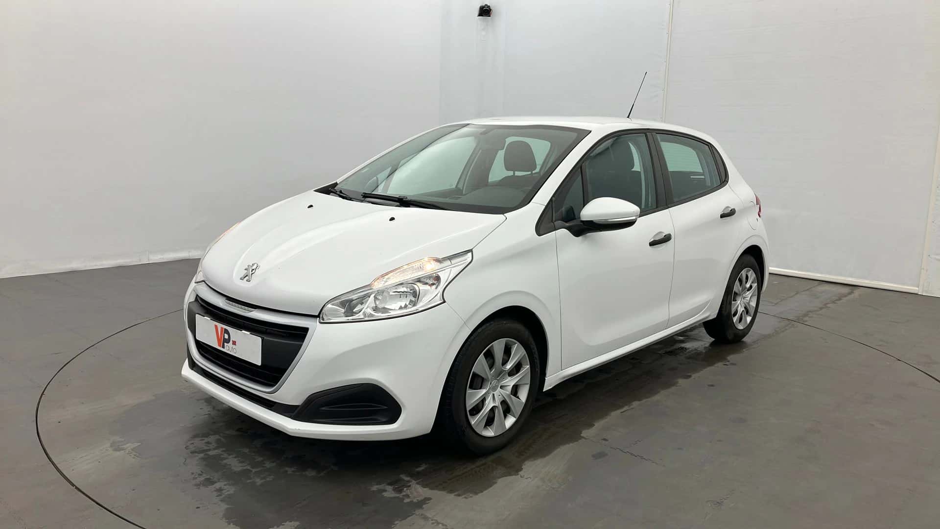 208 1.6 BlueHDi 100ch BVM5, PEUGEOT · 2017 · 211 401 km · Diesel à Vertou — photo 1