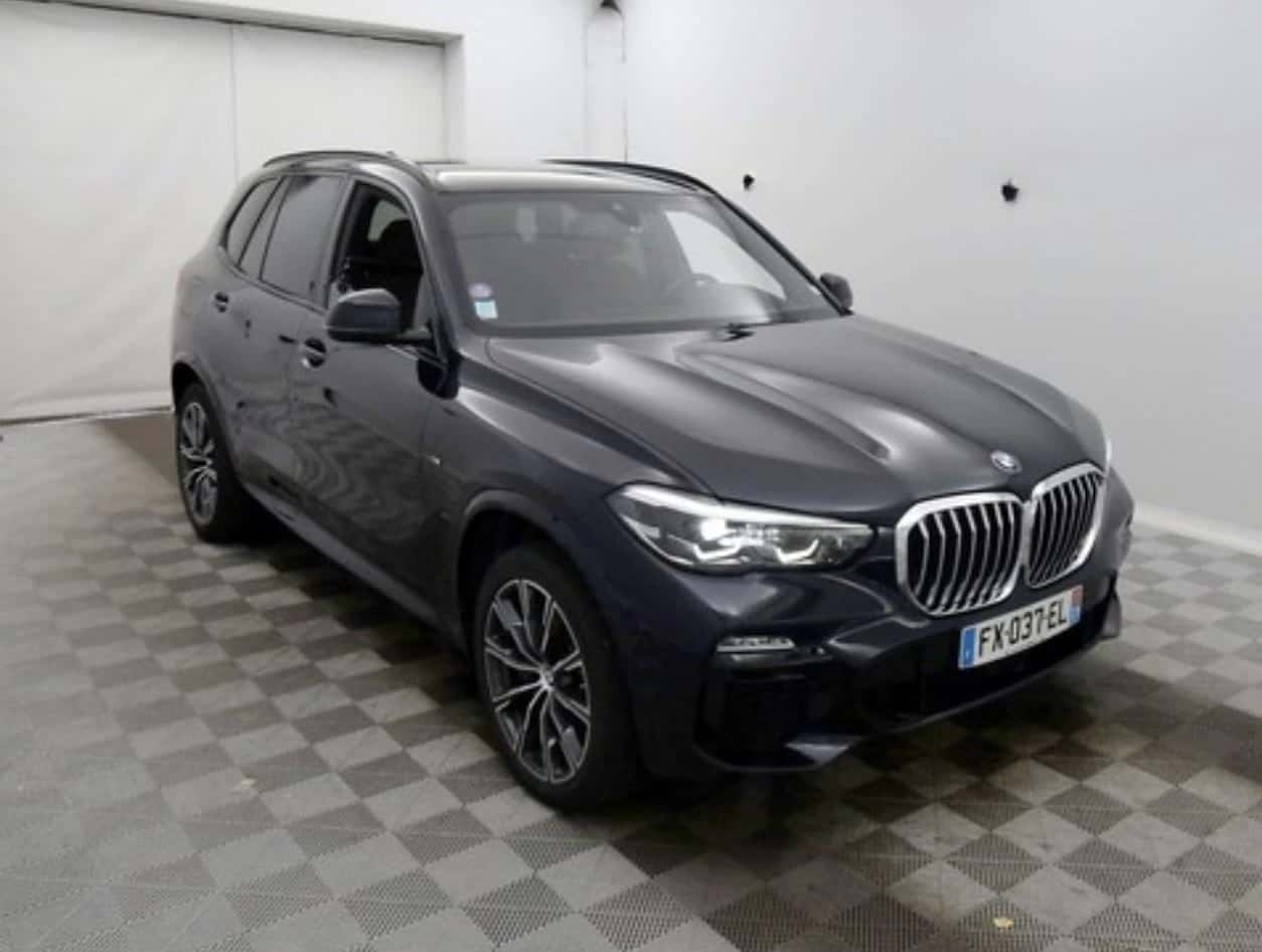 Bmw X5, année 2021, ayant 60109 km au compteur