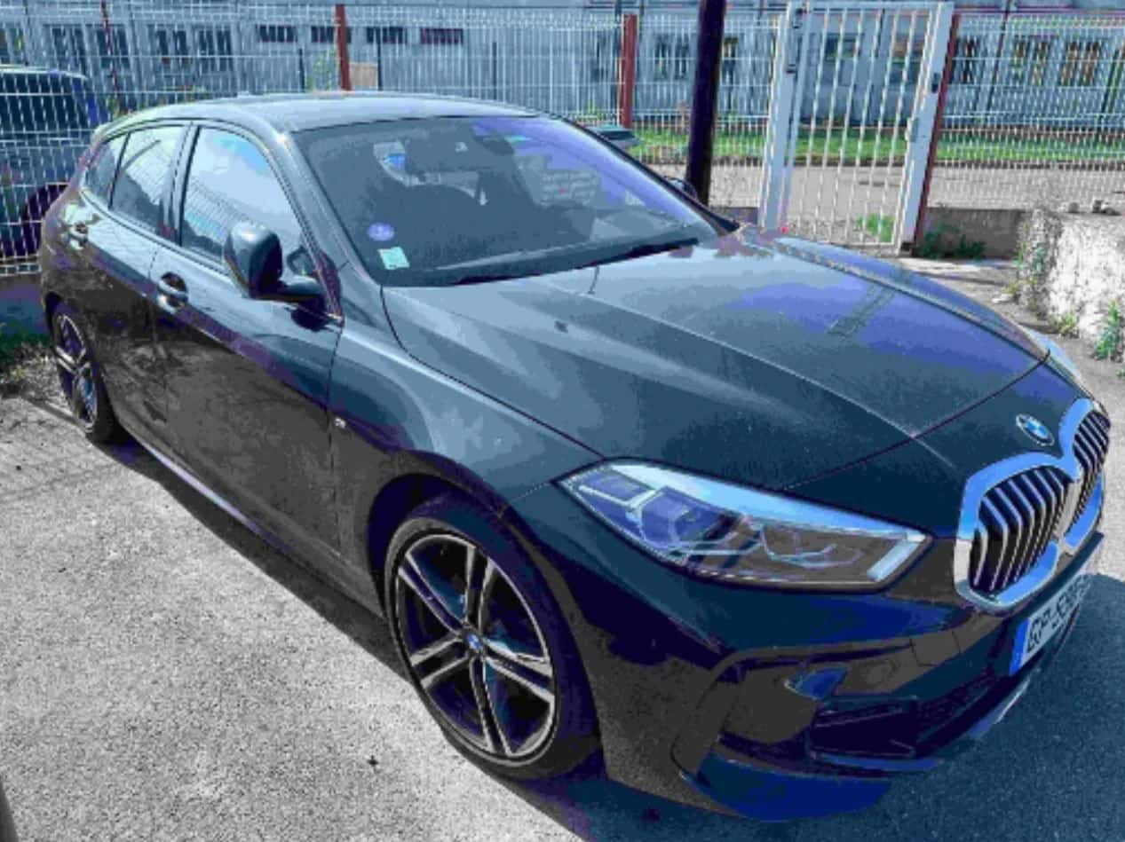 BMW SERIE 1, année 2023, affichant 17476 km au compteur