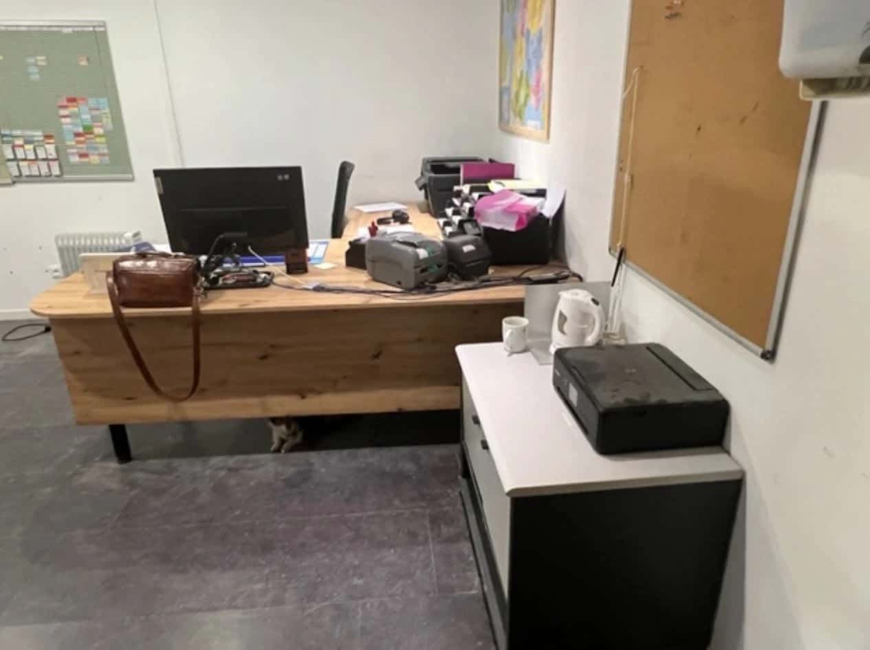 Un bureau d'angle