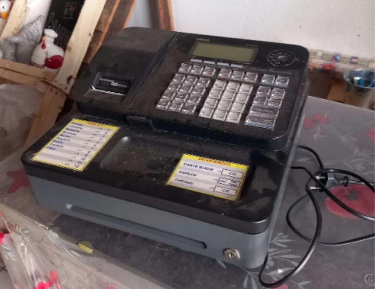 Caisse enregistreuse Casio SE-S100