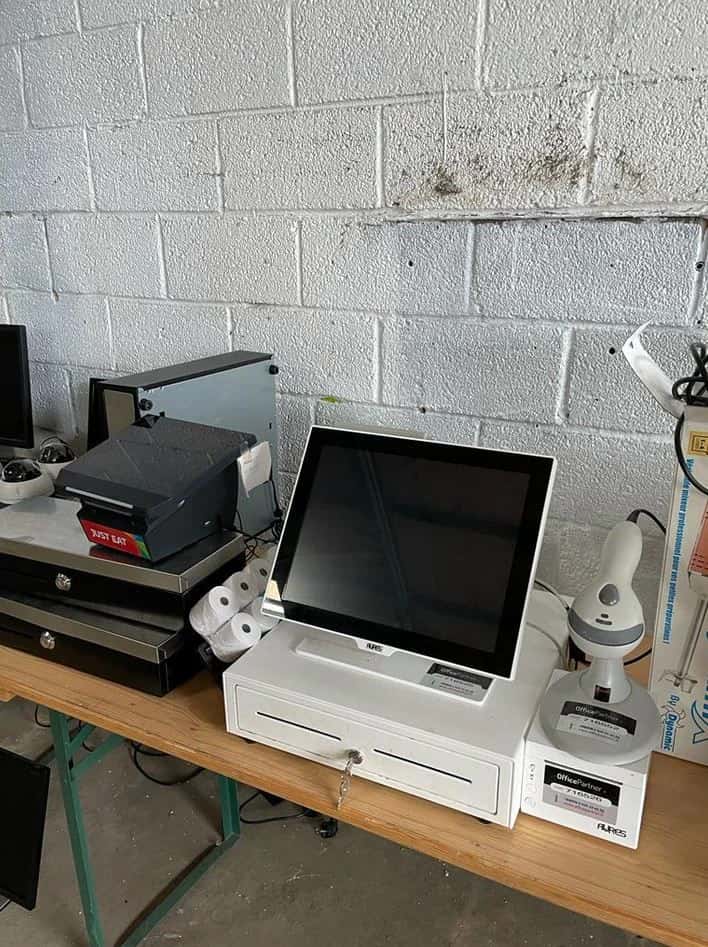 1 caisse tactile Aures