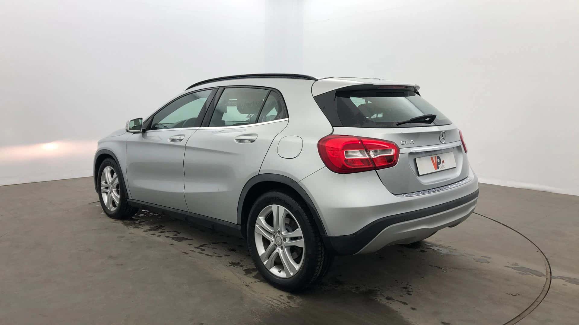 Classe GLA 180 CDI, MERCEDES · 2015 · 143 910 km · Diesel à Vertou — photo 1