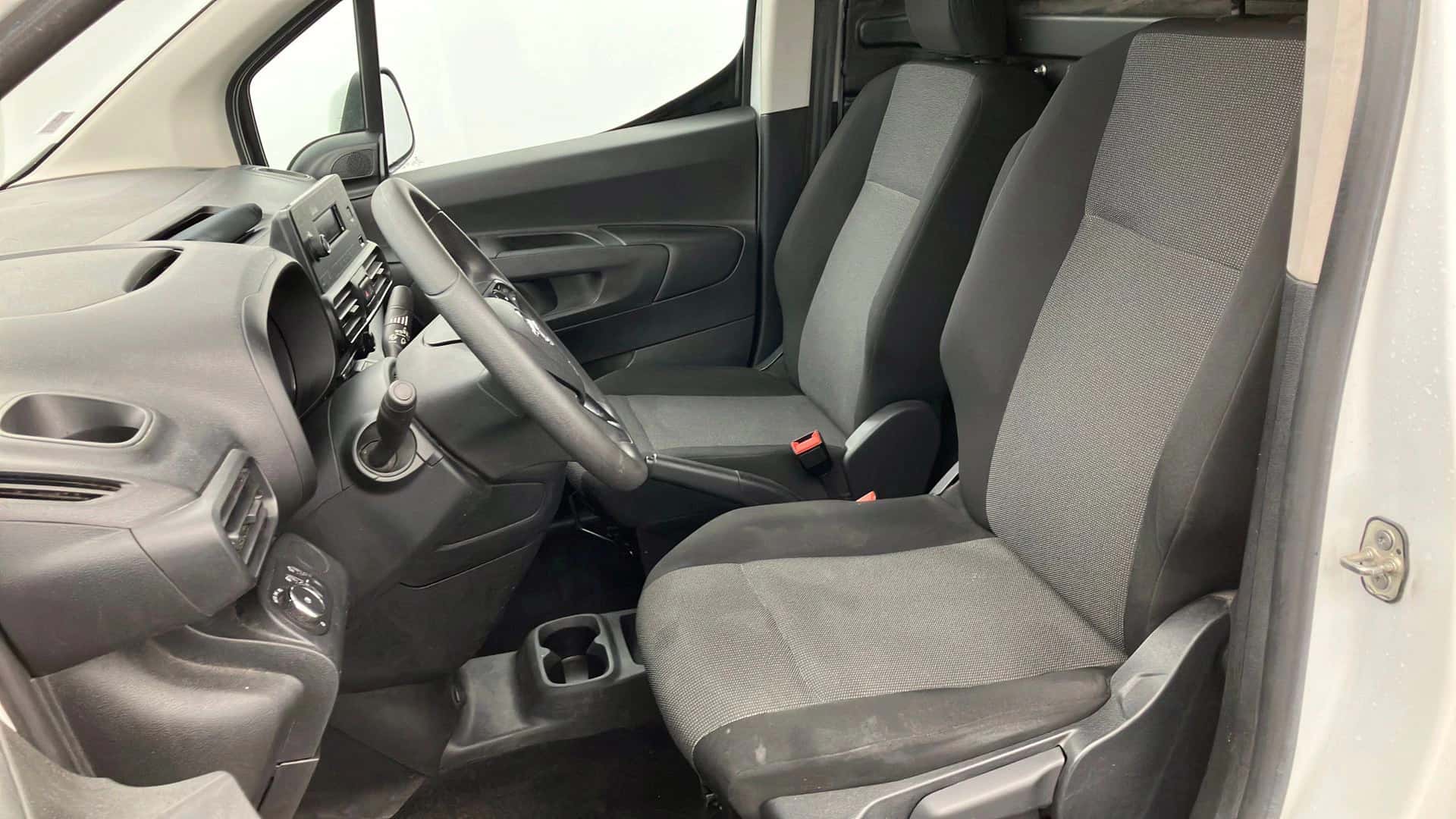 COMBO CARGO 1.5 100 CH S/S L1H1 BVM5 STANDARD, OPEL · 2020 · 72 103 km · Diesel à Vertou — photo 1