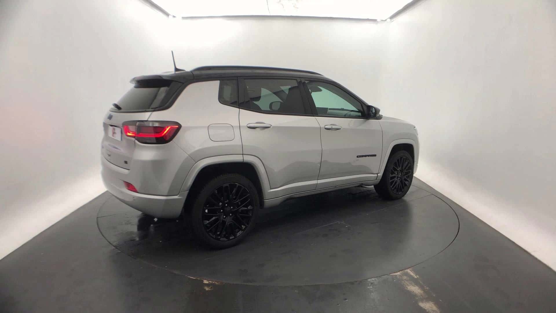 Compass 1.3 PHEV T4 240 ch 4xe eAWD, JEEP · 2022 · 35 508 km · Hybride à Miramas — photo 1