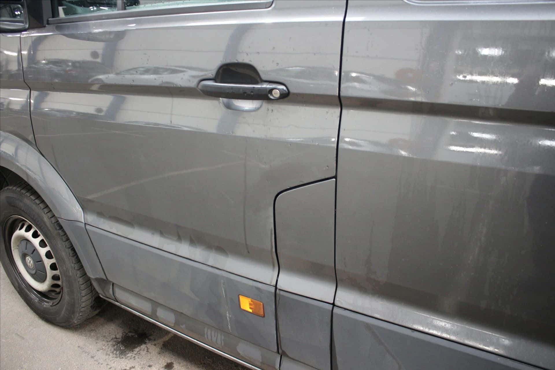 CRAFTER VAN 35 L3H3 2.0 TDI 140 CH BVA, VOLKSWAGEN · 2020 · 310 482 km · Diesel à Caudan — photo 1