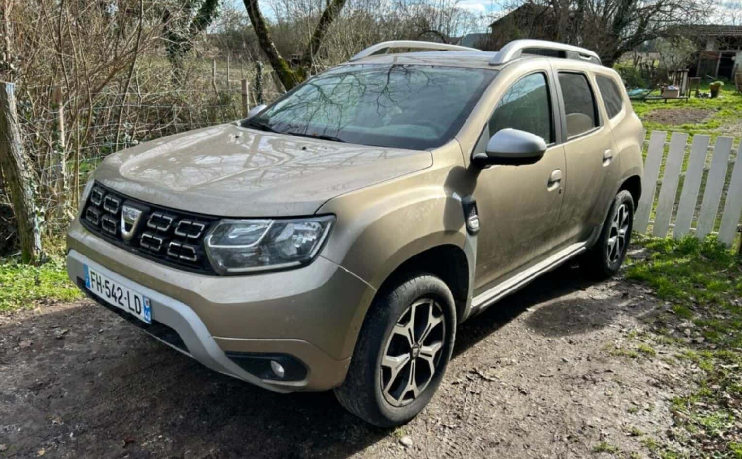 Dacia Duster année 2021 ayant 7764 km au compteur