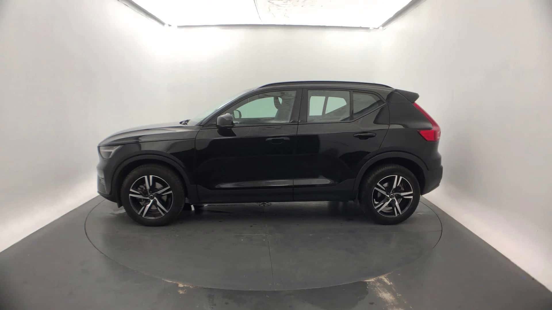 XC40 B4 197 ch DCT7, VOLVO · 2022 · 83 456 km · Hybride à Miramas — photo 1
