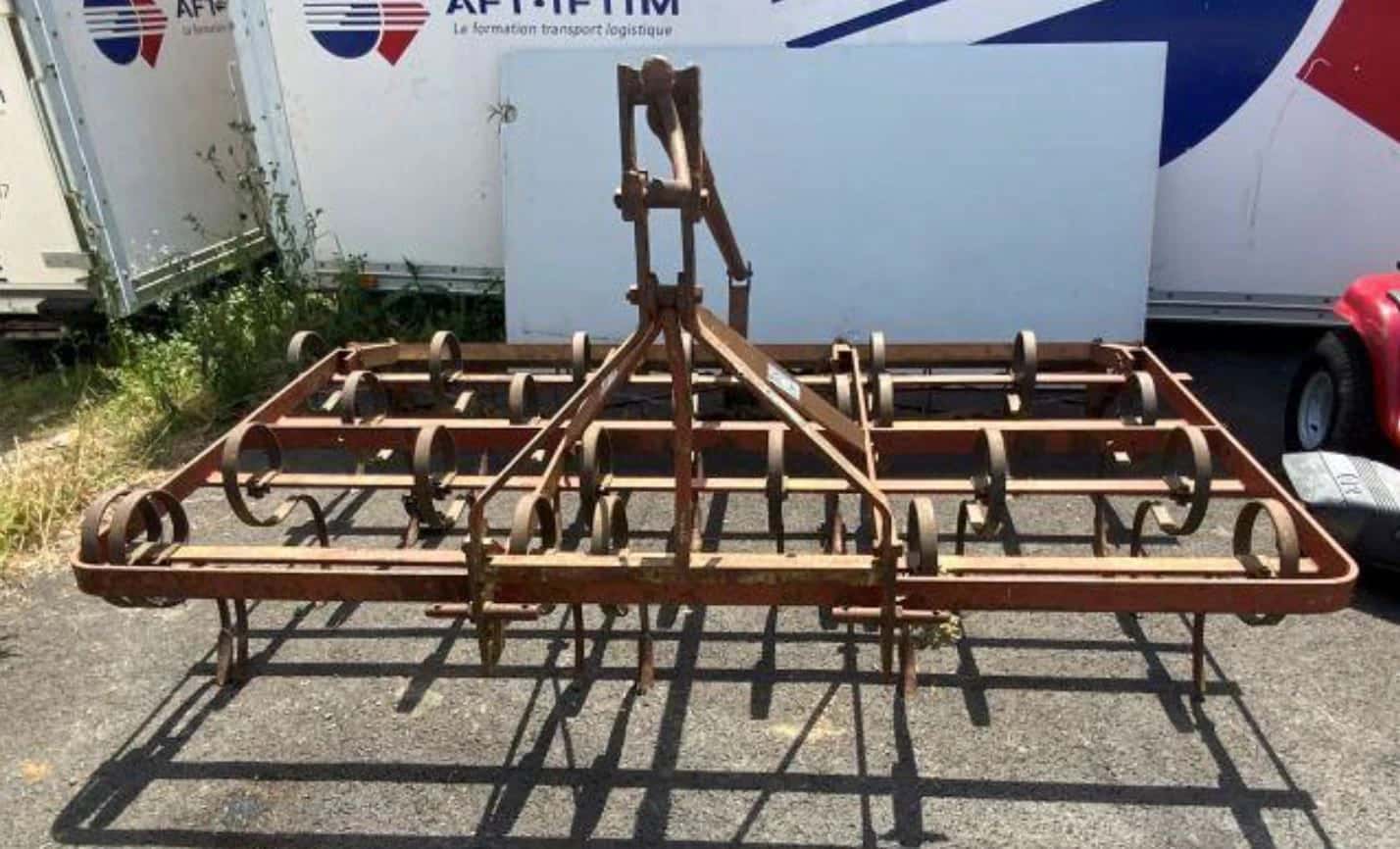Déchaumeur EBRA