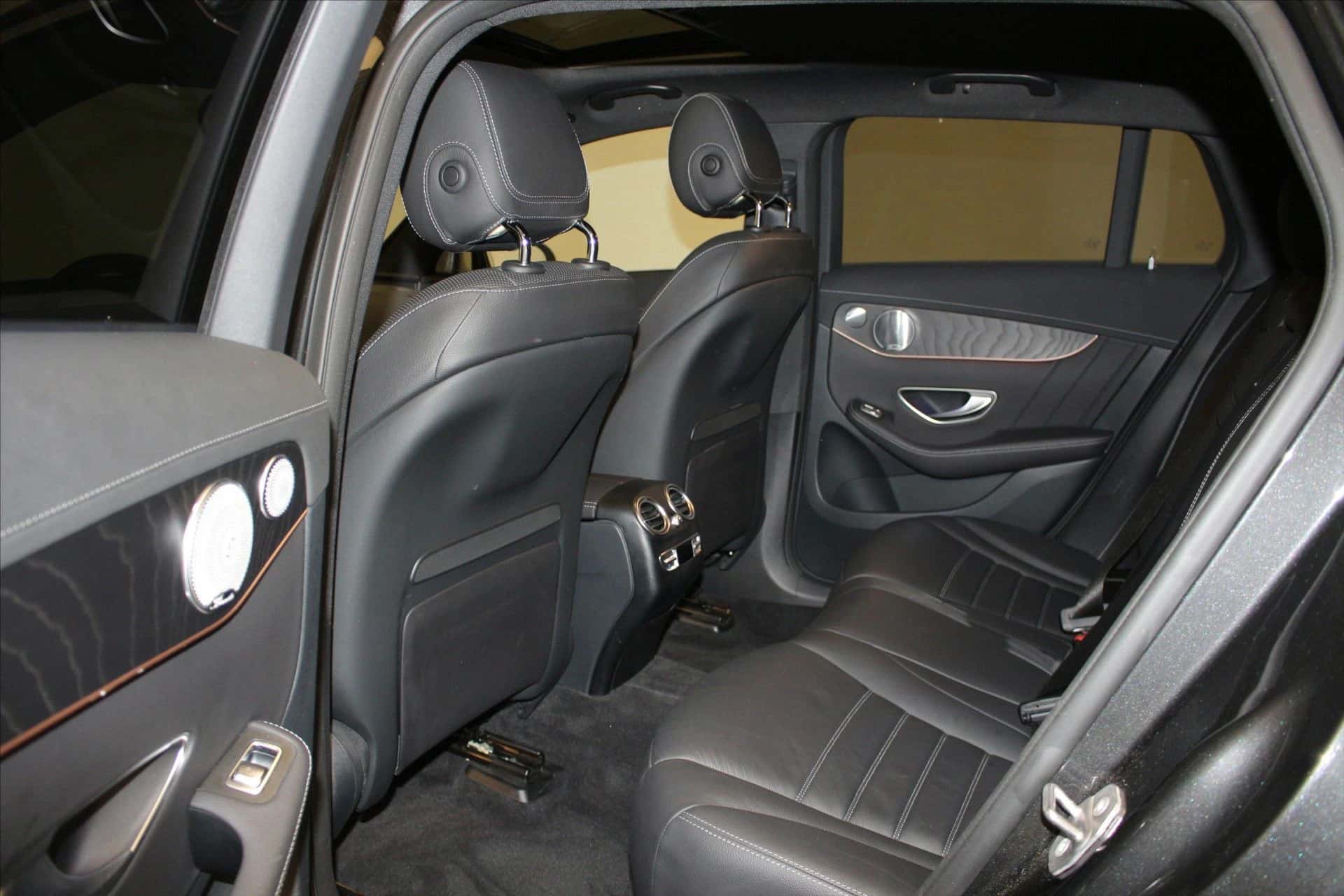 EQC 400 4Matic 408 ch, MERCEDES · 2021 · 49 424 km · Electrique à Caudan — photo 1
