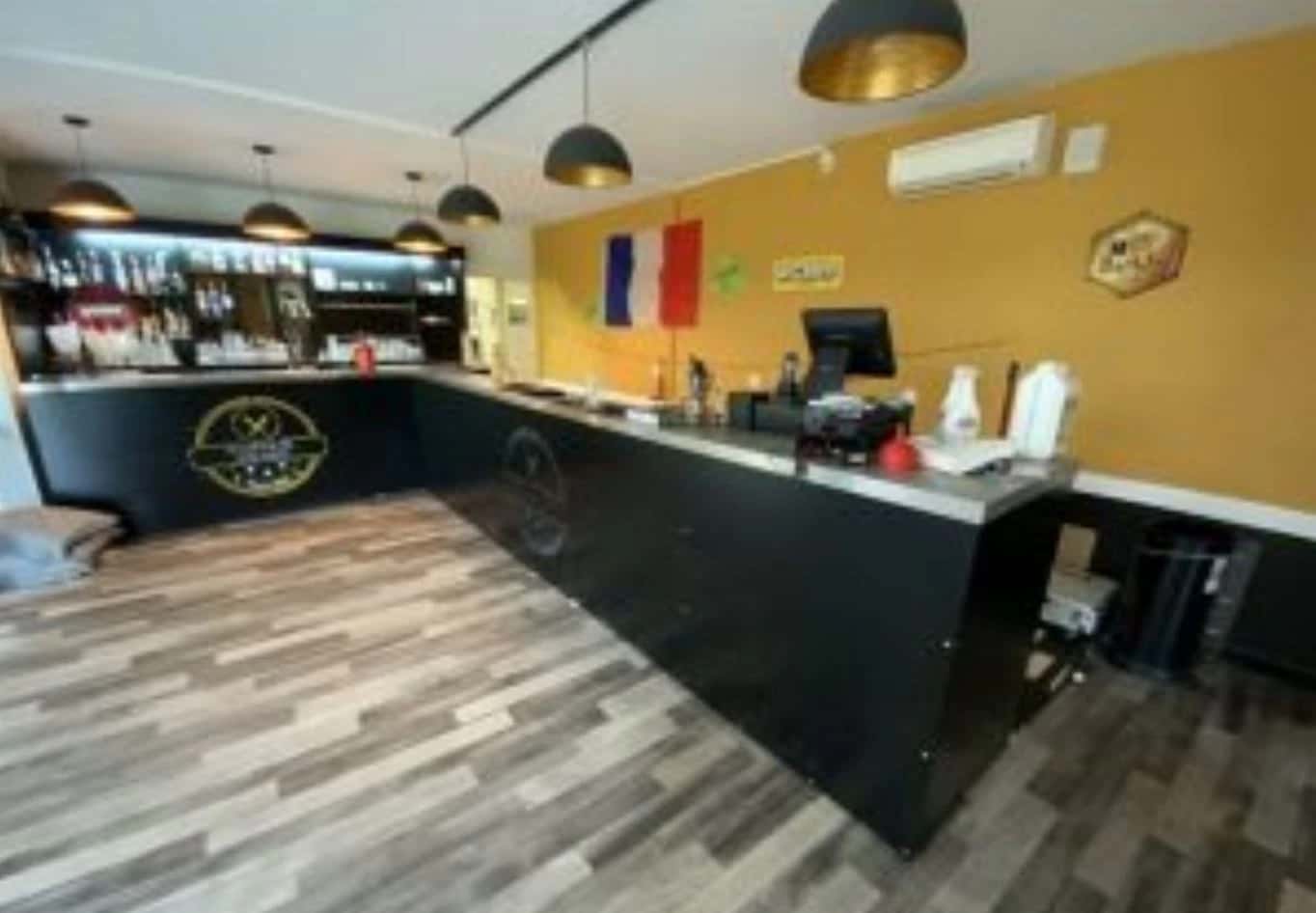 Un fond de commerce de café, restaurant