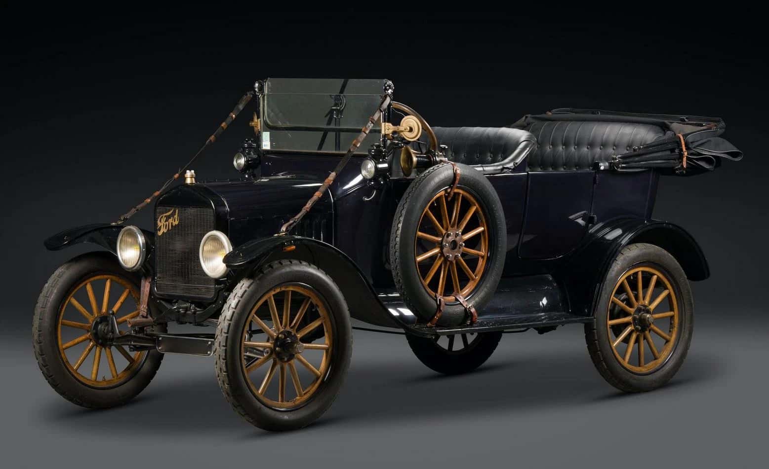 Ford Model T "Fourseater" Tourer de 1920, Ford · 1920 à Rouen — photo 1