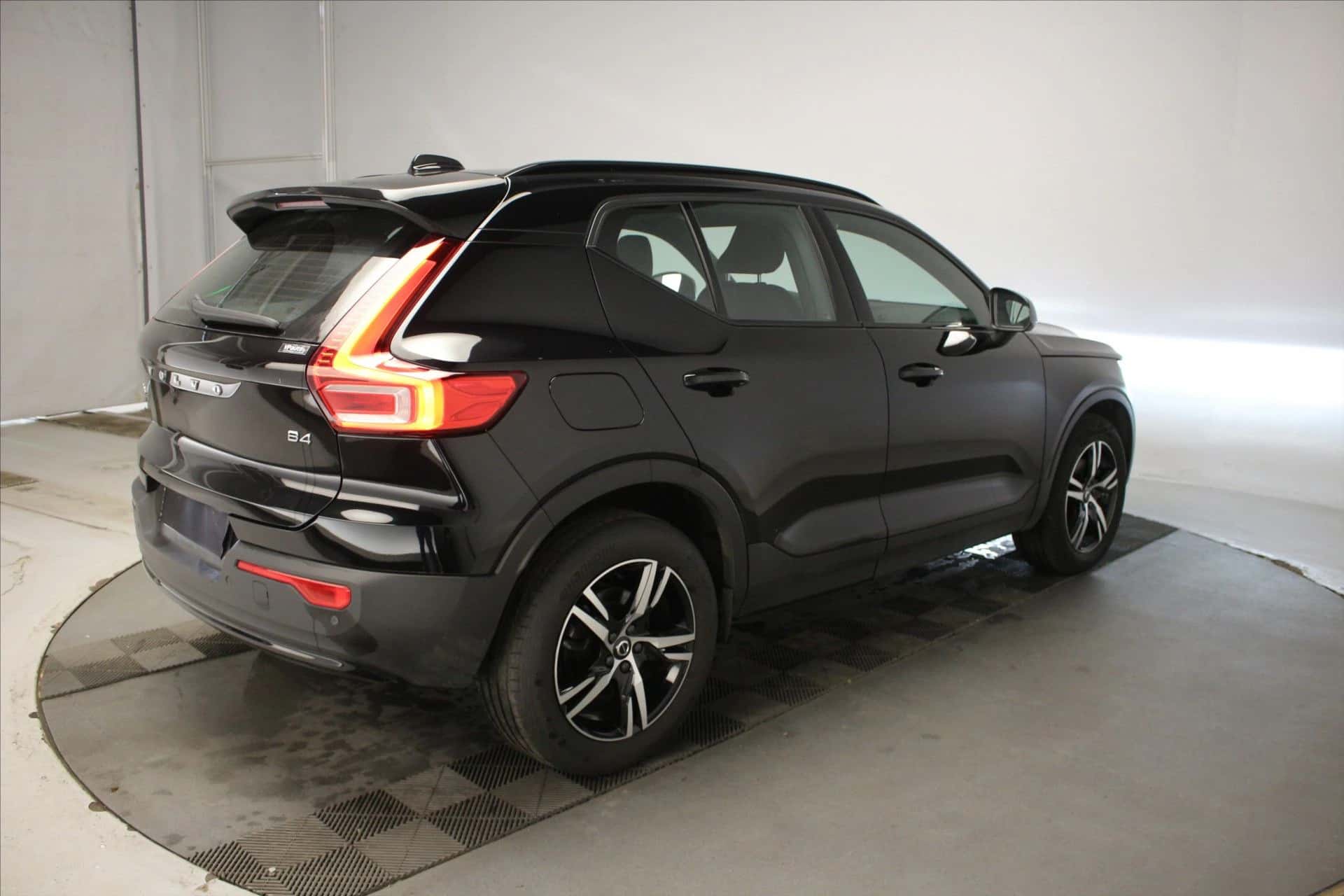 XC40 B4 197 ch Geartronic 8, VOLVO · 2022 · 67 550 km à Caudan — photo 1