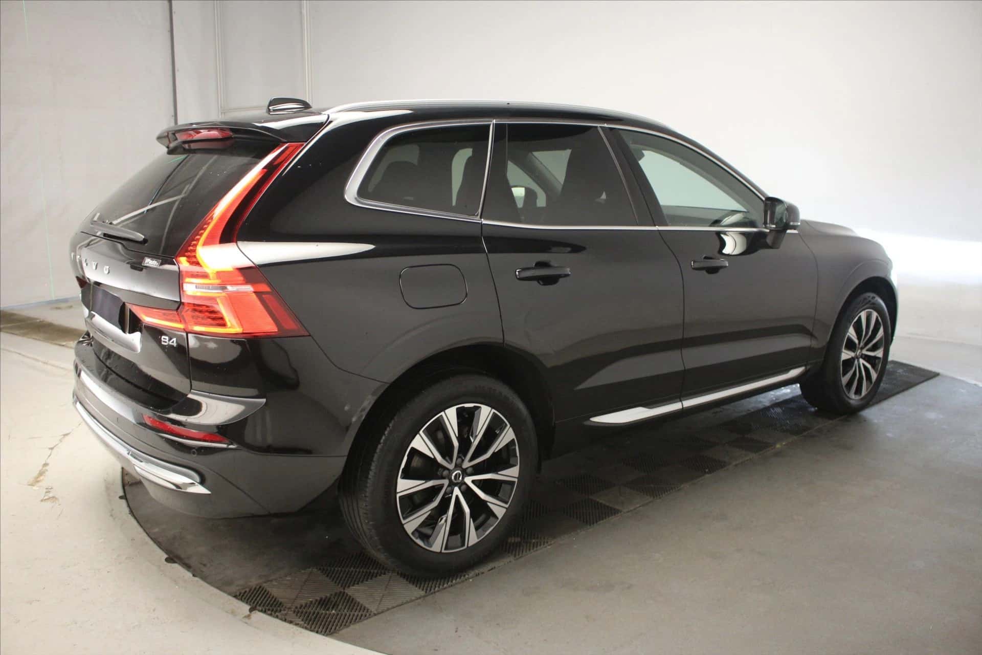 XC60 B4 197 ch Geartronic 8, VOLVO · 2022 · 49 665 km · Diesel à Caudan — photo 1