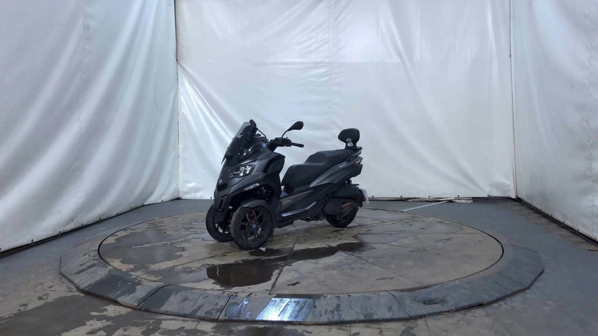 HPE, PIAGGIO · 2023 · 5 240 km · Essence à Anceaumeville — photo 1