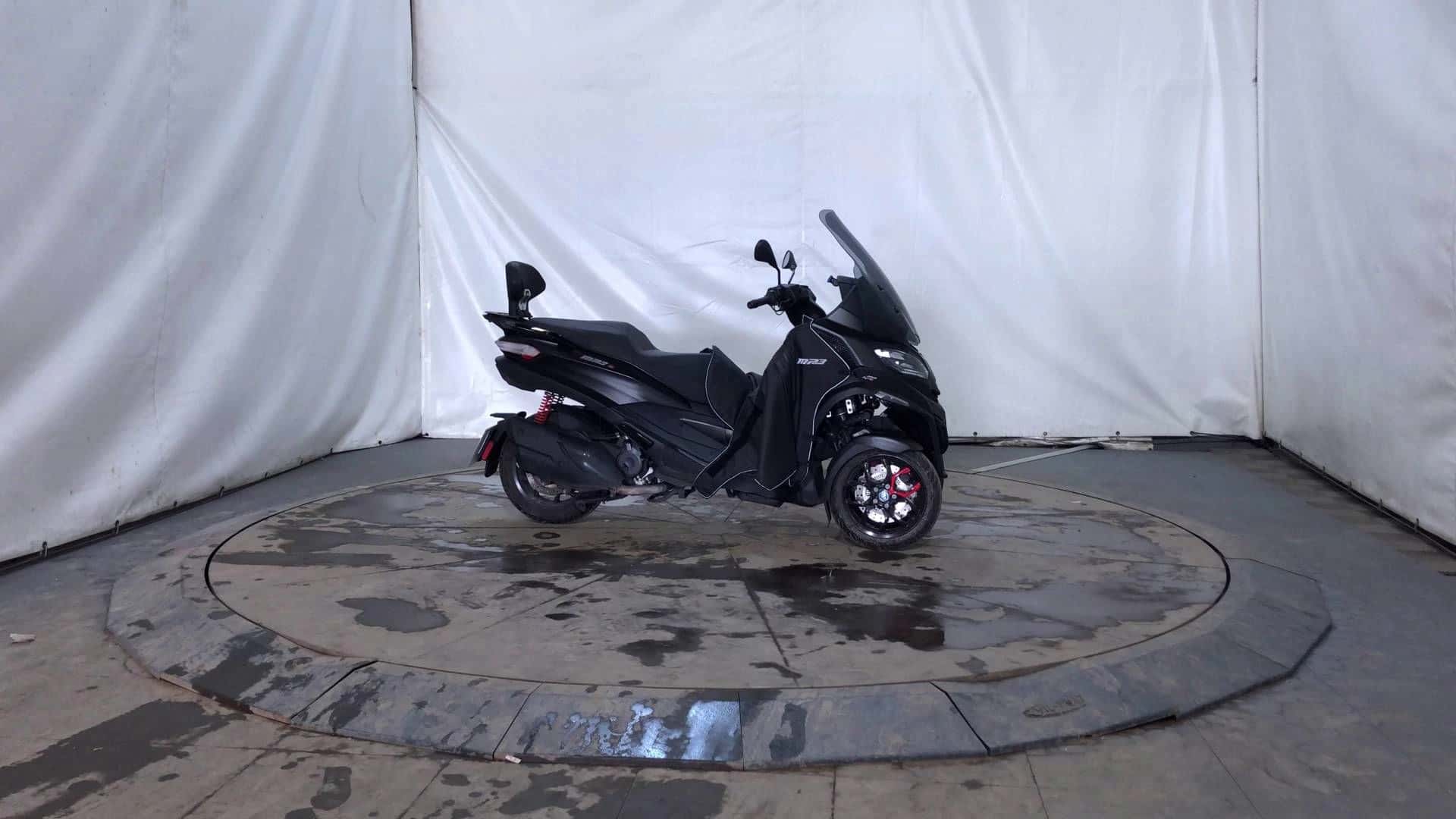 400 HPE, PIAGGIO · 2024 · 4 801 km · Essence à Anceaumeville — photo 1