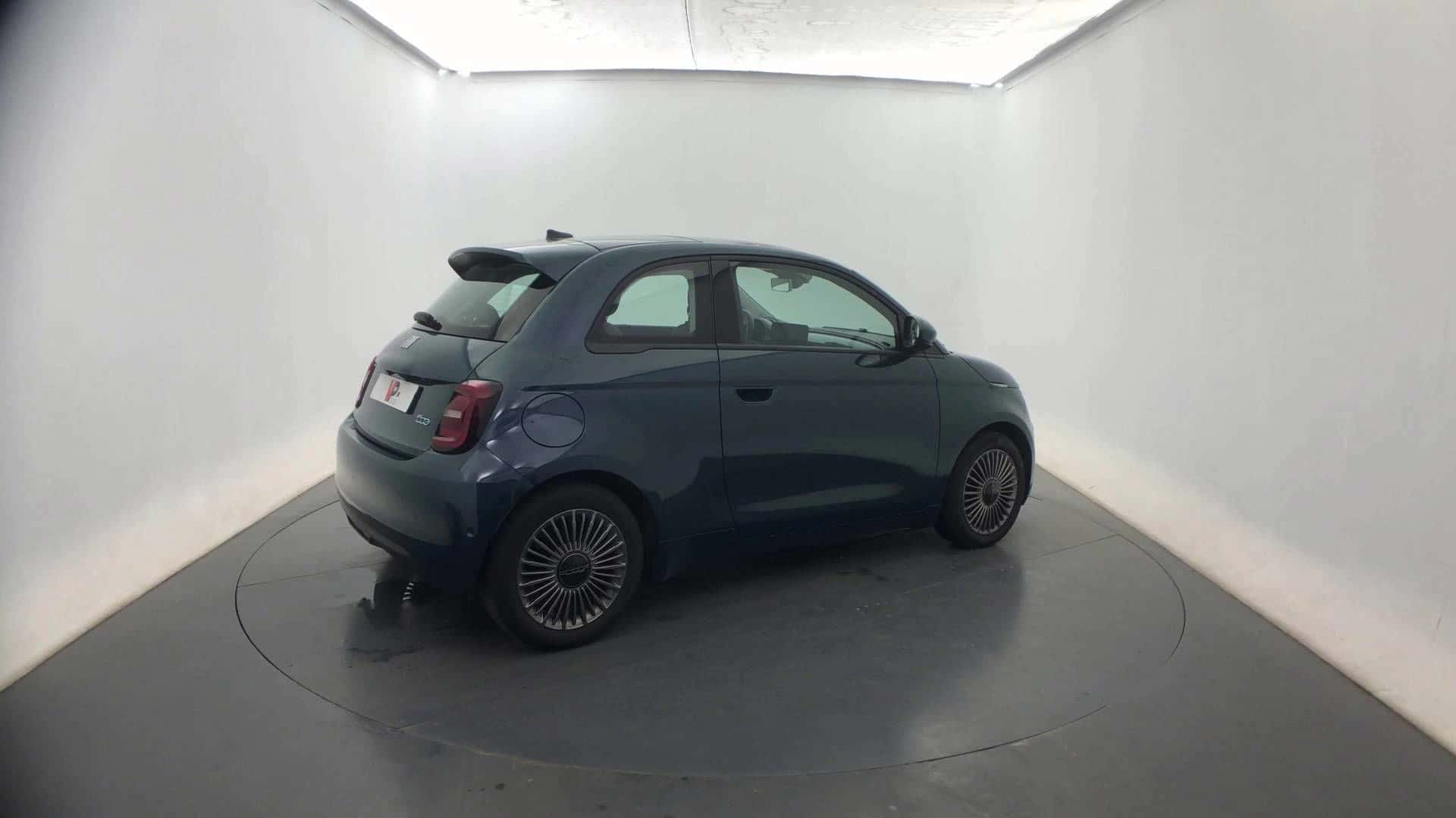 500 e 118 ch Icone, FIAT · 2020 · 57222 km · Electrique à Miramas — photo 1