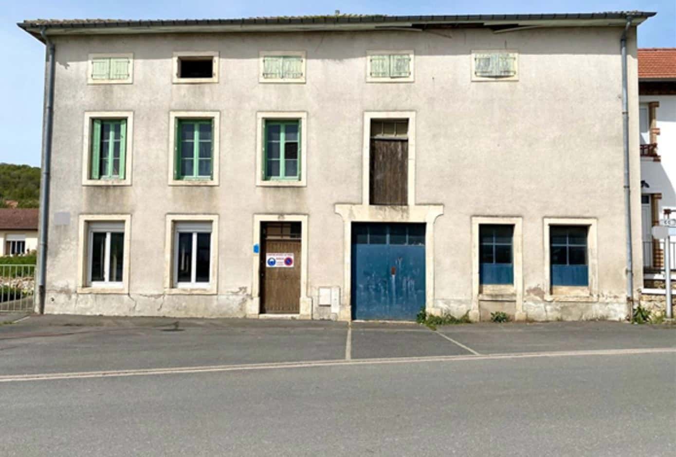 Un immeuble de 688 m² situé route de Nomeny à Eulmont, Eulmont · 688 m² à Eulmont — photo 1