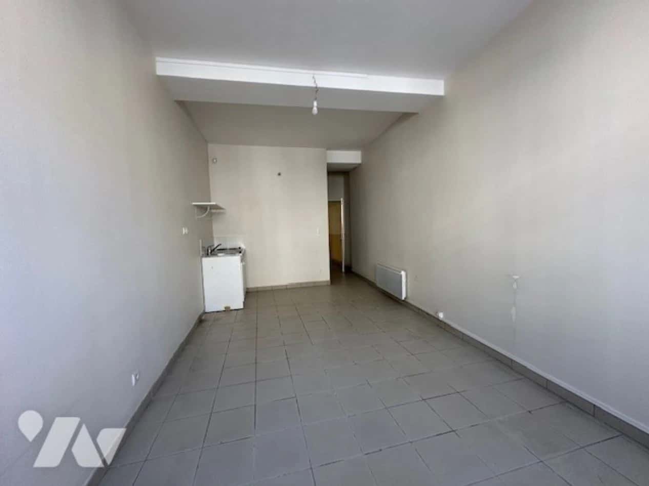 Un immeuble de 191 m² situé rue de la Madeleine à Angers, Angers · 191 m² à Angers — photo 1