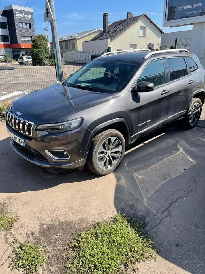4X4 Jeep Cherokee 2.2 L année 2019 à Strasbourg