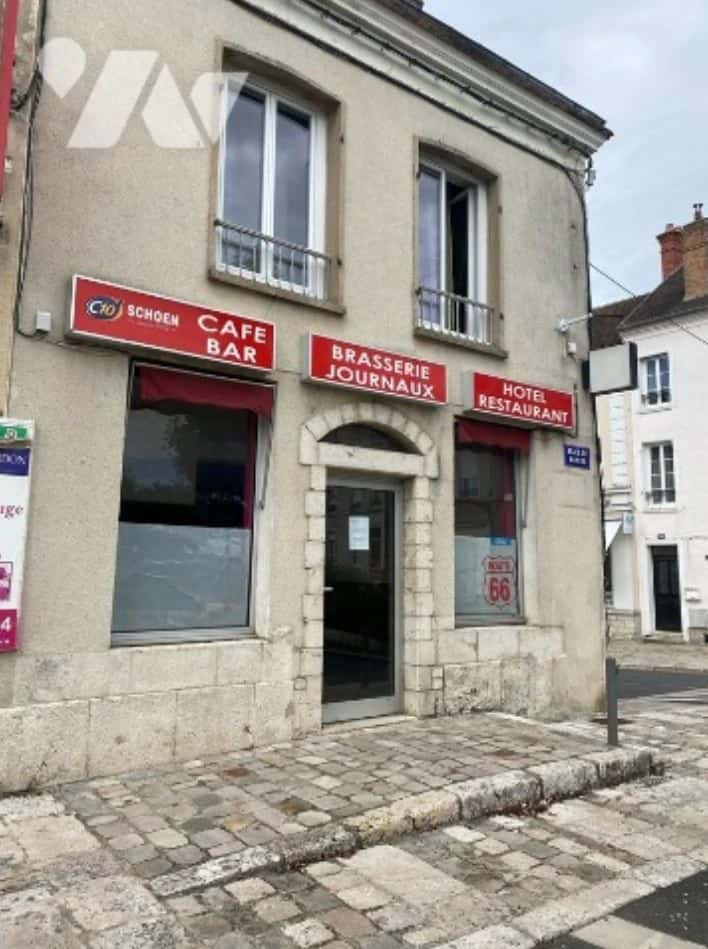 Un local commercial de 40 m² à Château-Landon, Château-Landon · 40.00 m² à Château-Landon — photo 1