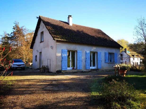 Maison à Chamvres (89), Chamvres à Chamvres — photo 1