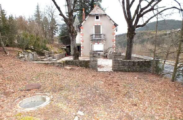 Maison à les-Salelles (48), les-Salelles à les-Salelles — photo 1