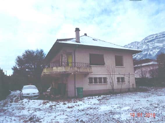 Maison à Saint-ismier (38), Saint-ismier à Saint-ismier — photo 1