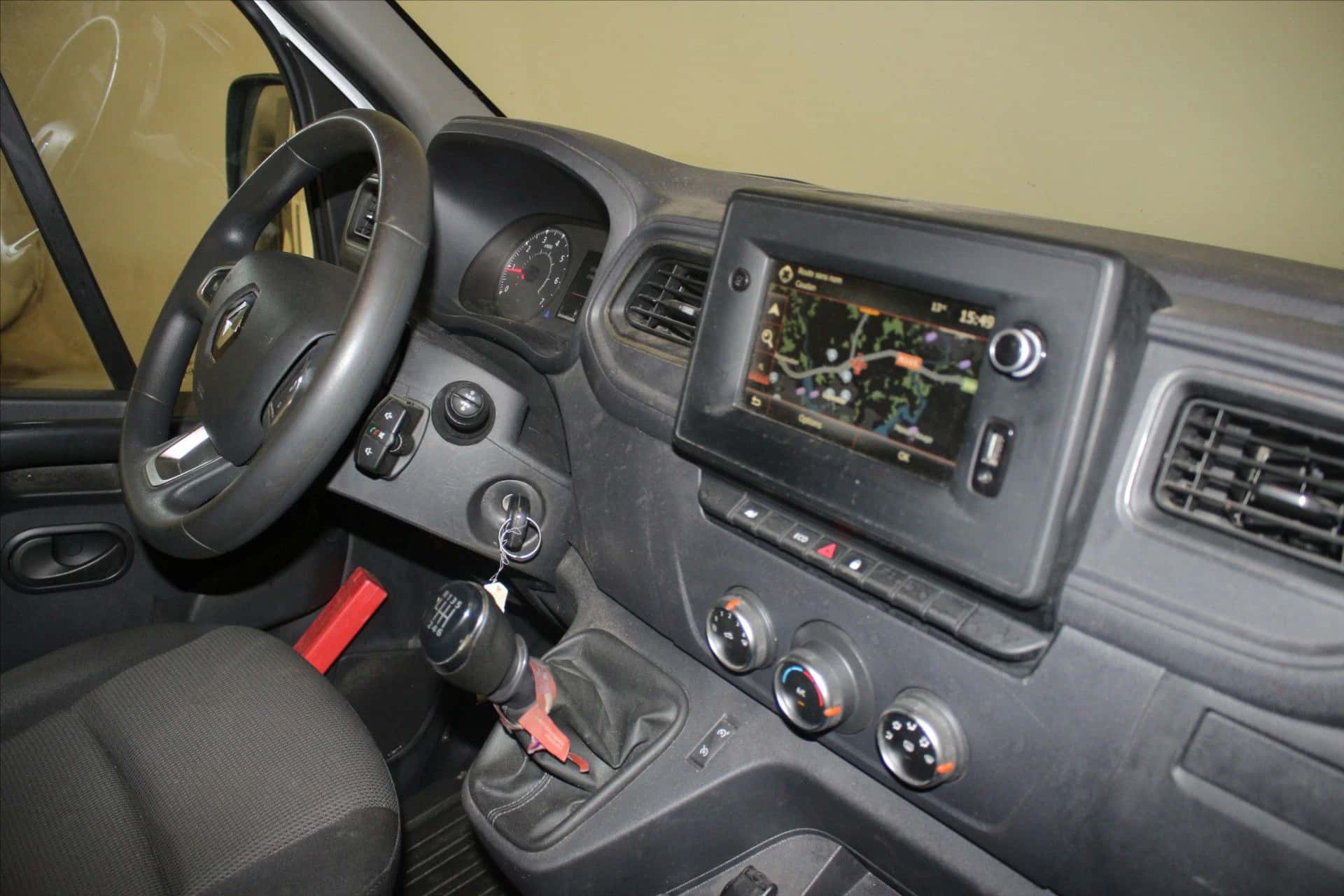 MASTER FGN TRAC F3500 L2H2 DCI 135, RENAULT · 2019 · 167 896 km · Diesel à Caudan — photo 1