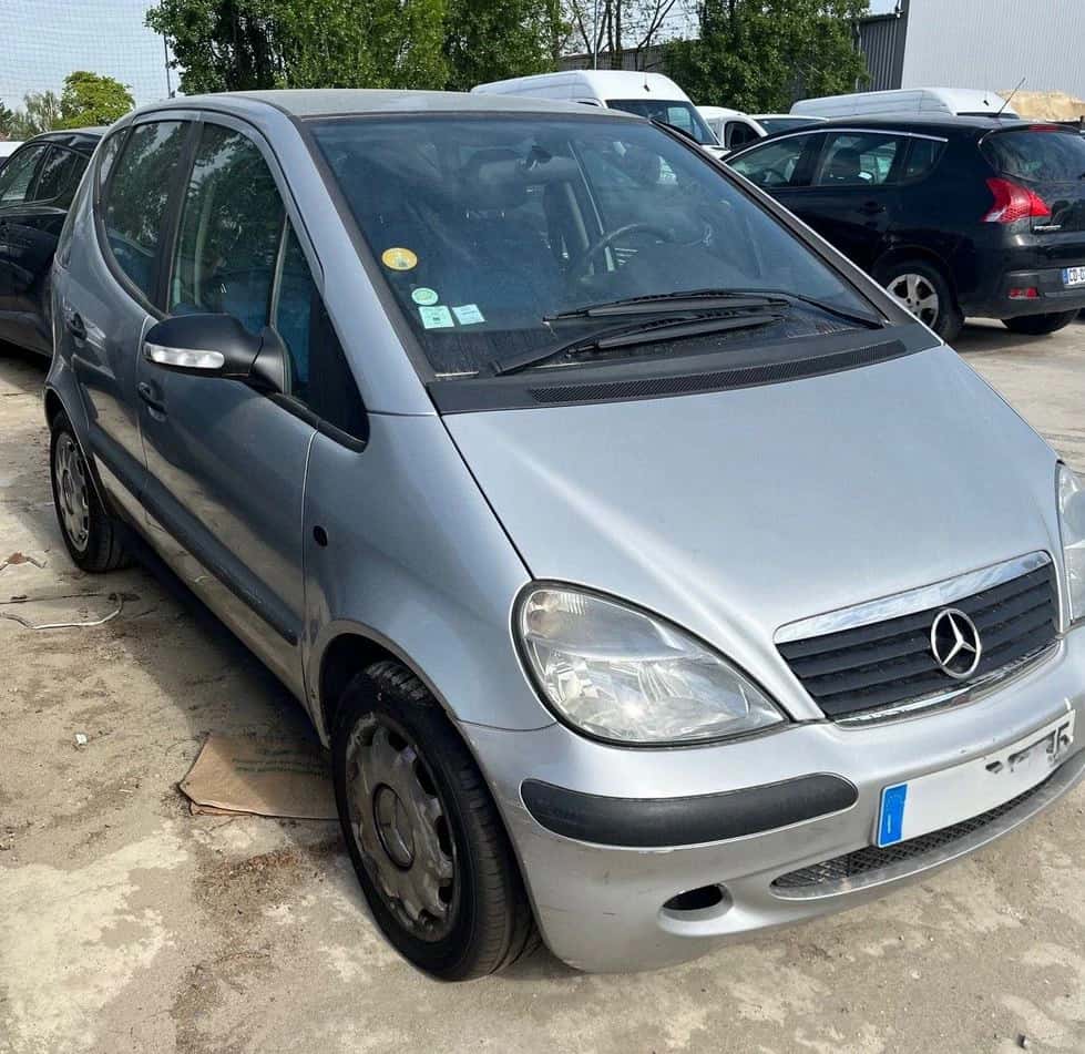 Mercedes A160, année 2003, berline, de 7 CV