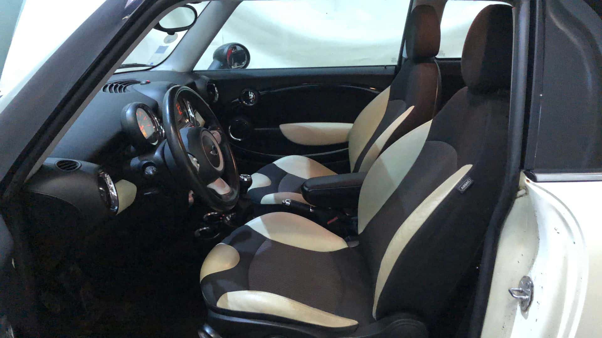 Mini 1.6 D - 110, MINI · 2009 · 155 510 km · Diesel à Anceaumeville — photo 1