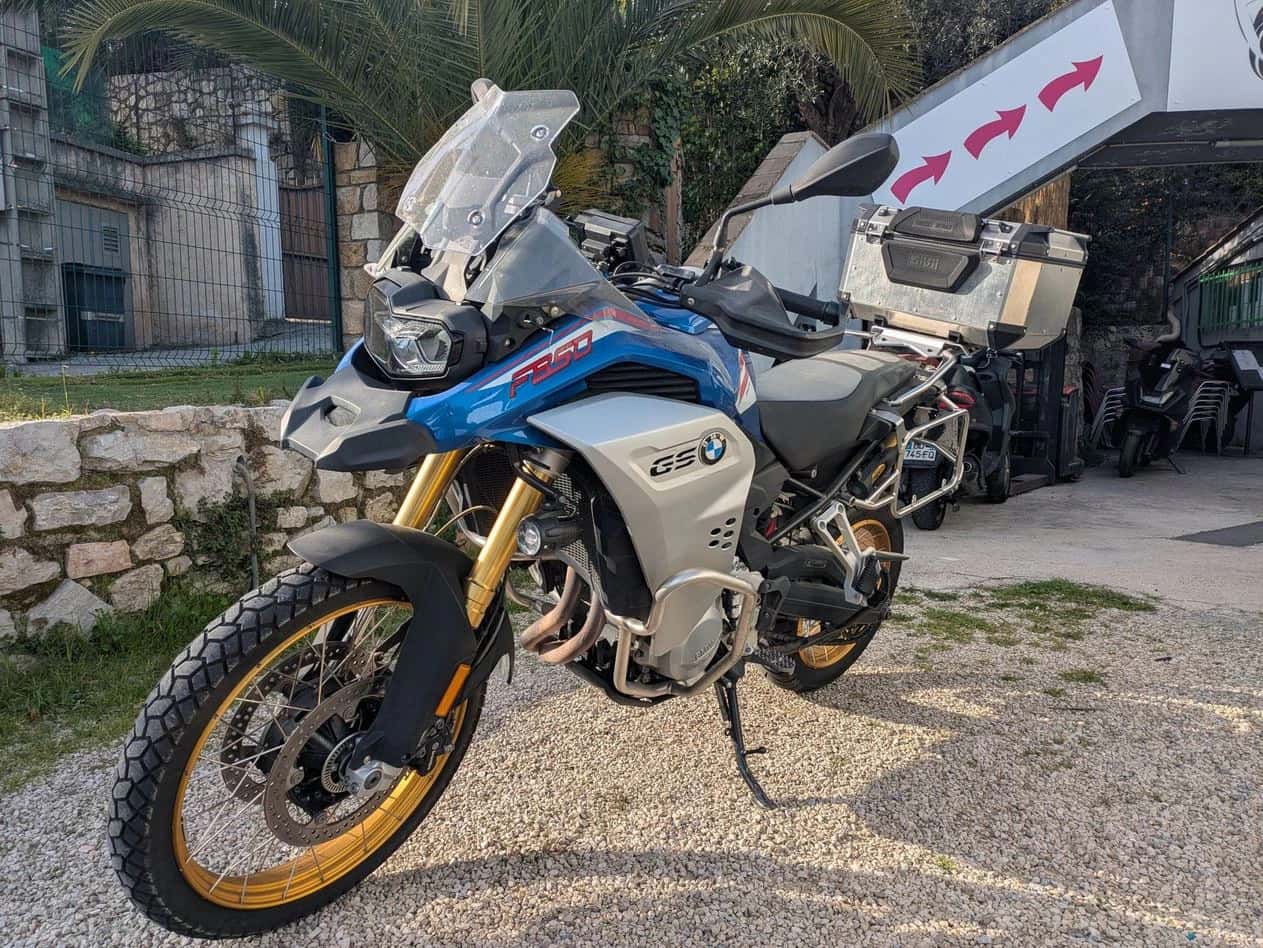 Moto BMW F 850 GS, année 2020, avec 49403 km au compteur