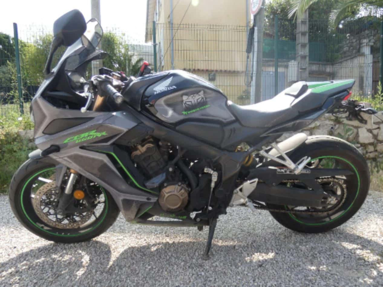 Moto Honda CBR 650, année 2021, avec 21161 km au compteur