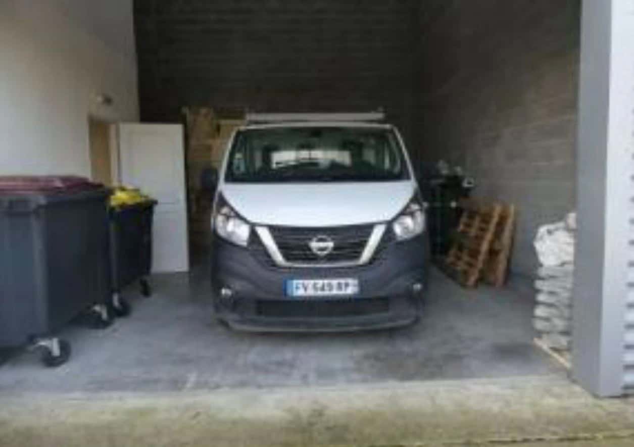Nissan NV300 Fourgon 7cv avec 25409 km au compteur