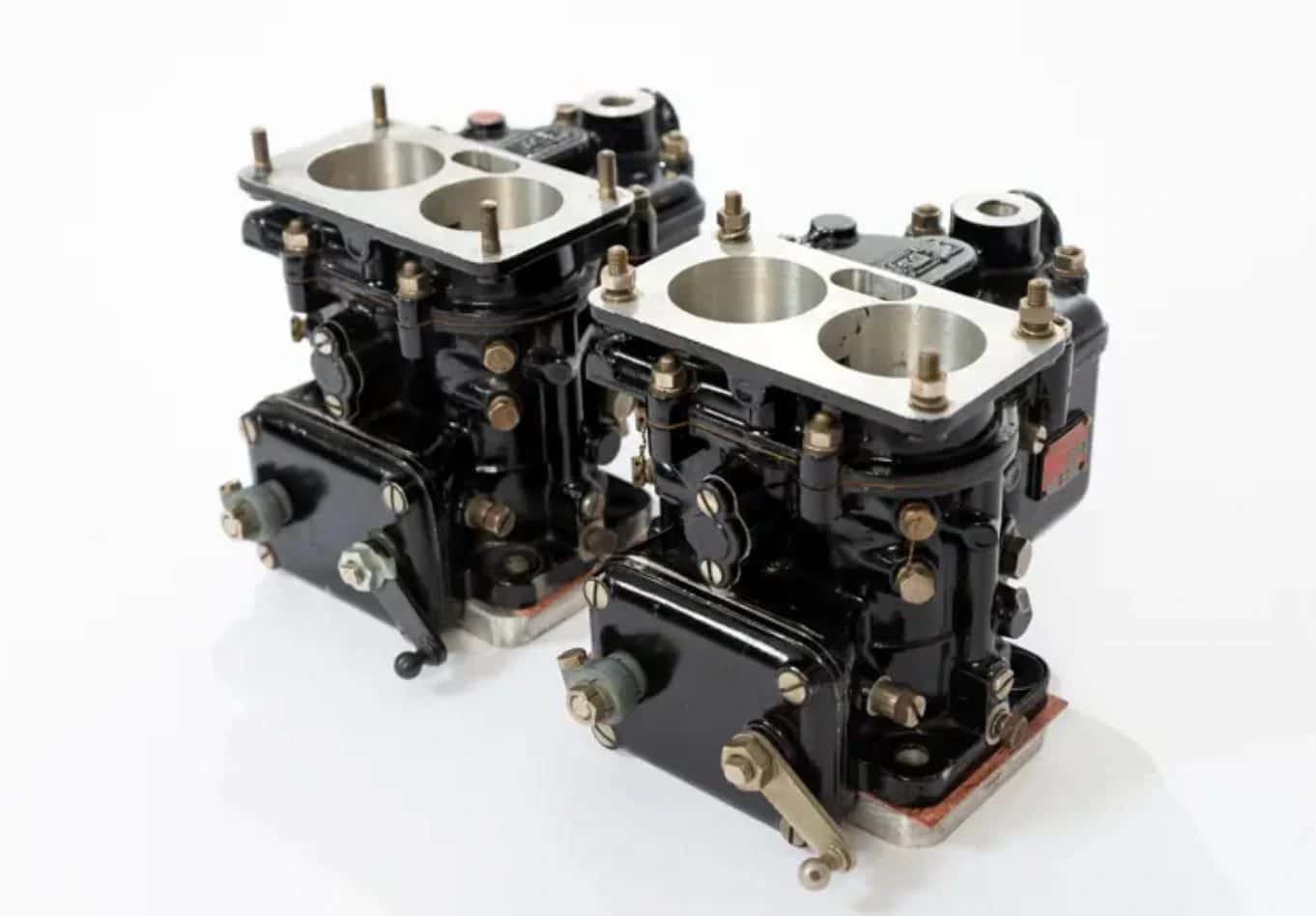 Paire de carburateurs Weber 42 DCF 7, année 1950