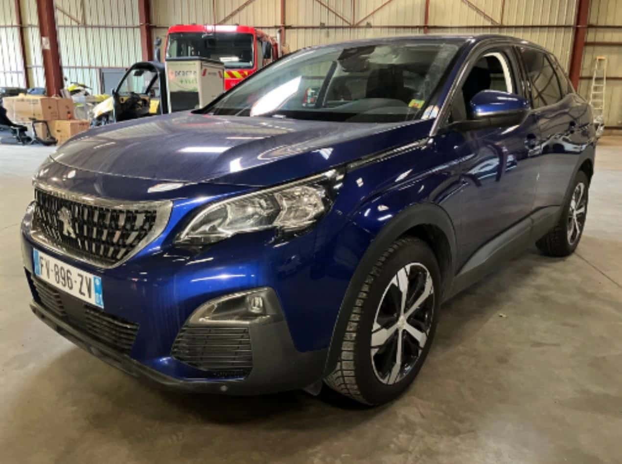 Peugeot 3008, année 2020, avec 114622 km au compteur