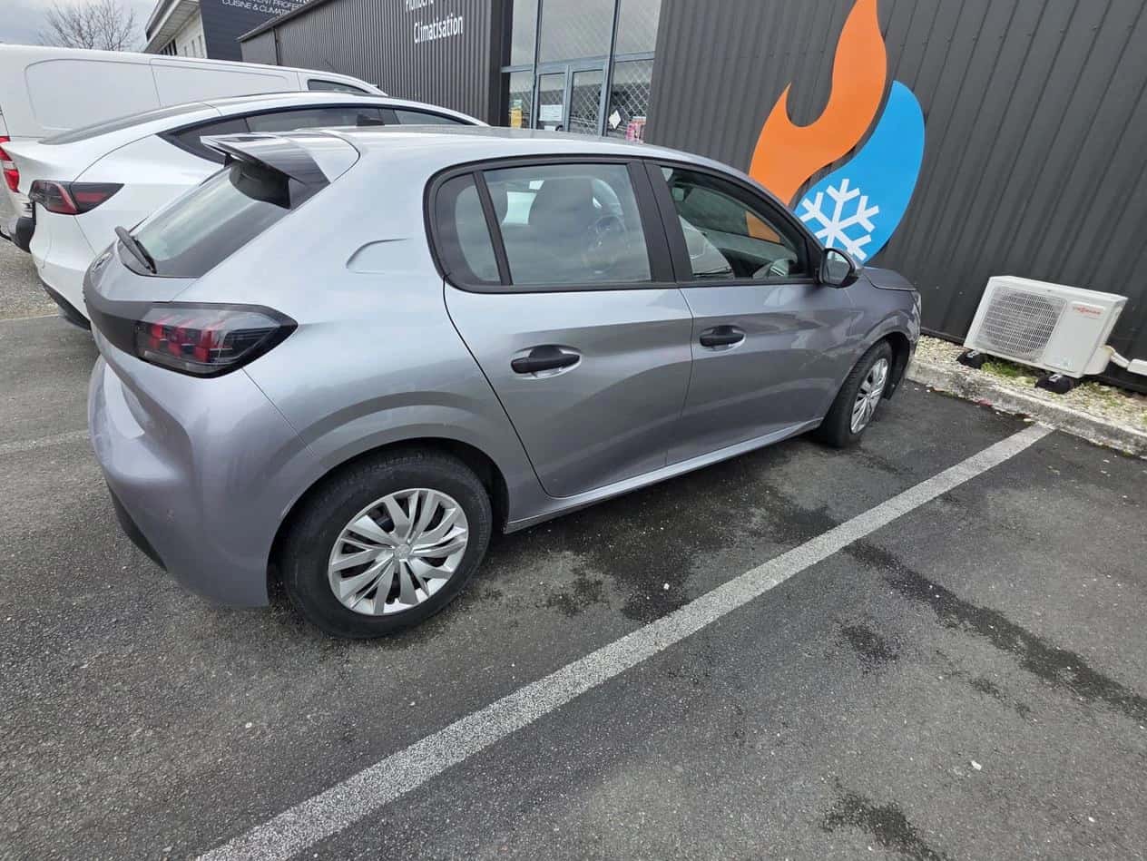 Peugeot 208 de 2021, avec 78791 km au compteur
