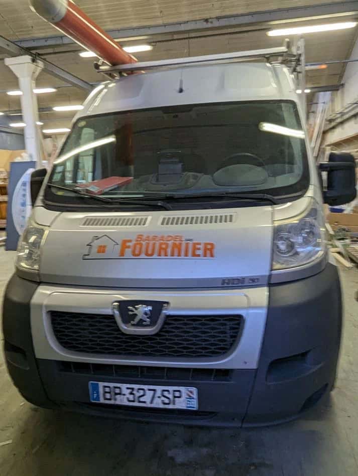Peugeot Boxer année 2008 et ayant 326400 km au compteur