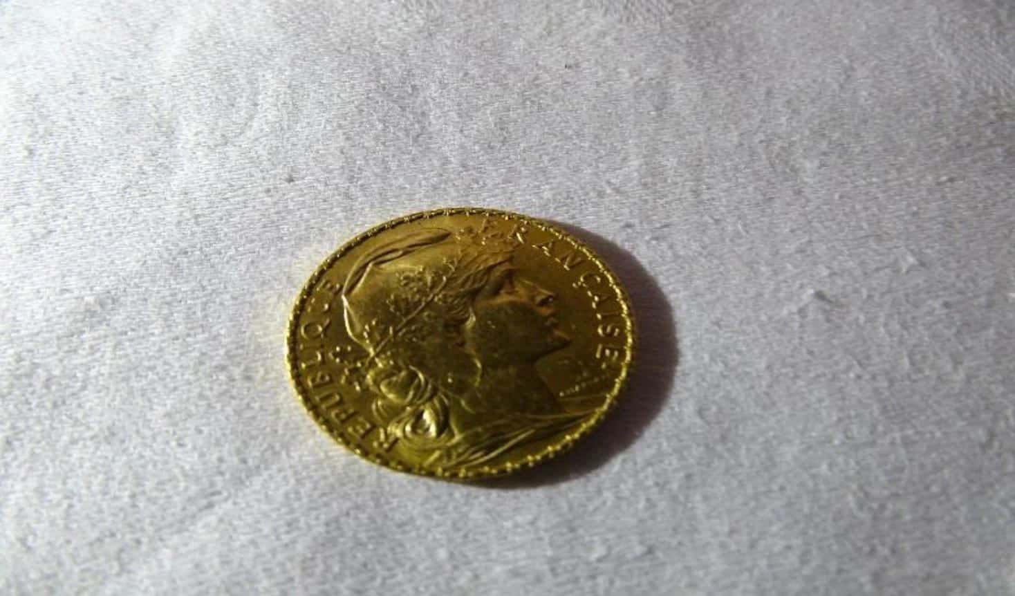 Pièce en or de 20 francs République, année 1910