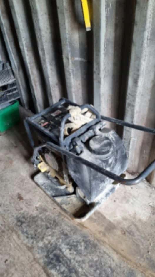 Plaque vibrante BOMAG diesel année 2018
