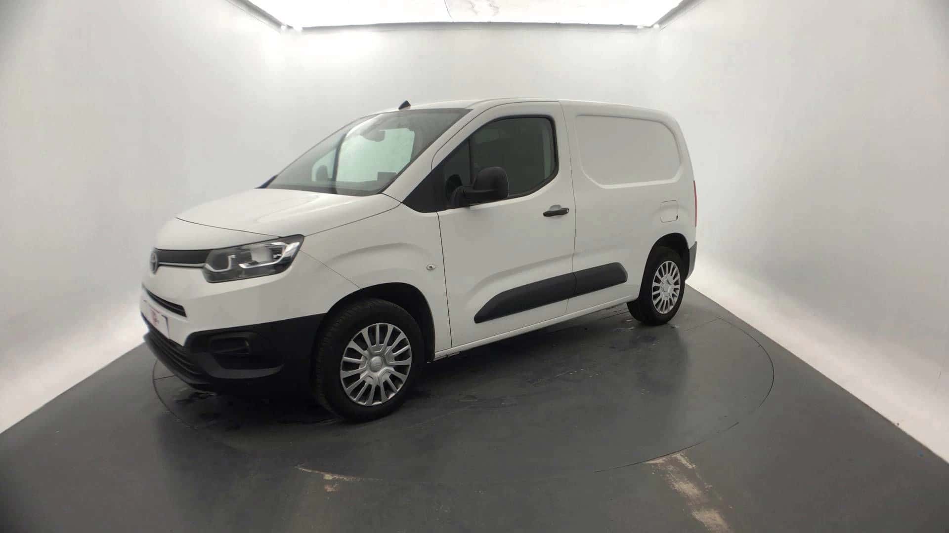 PROACE CITY MEDIUM 1.5L 100 D-4D BVM5, TOYOTA · 2021 · 104 842 km · Diesel à Miramas — photo 1