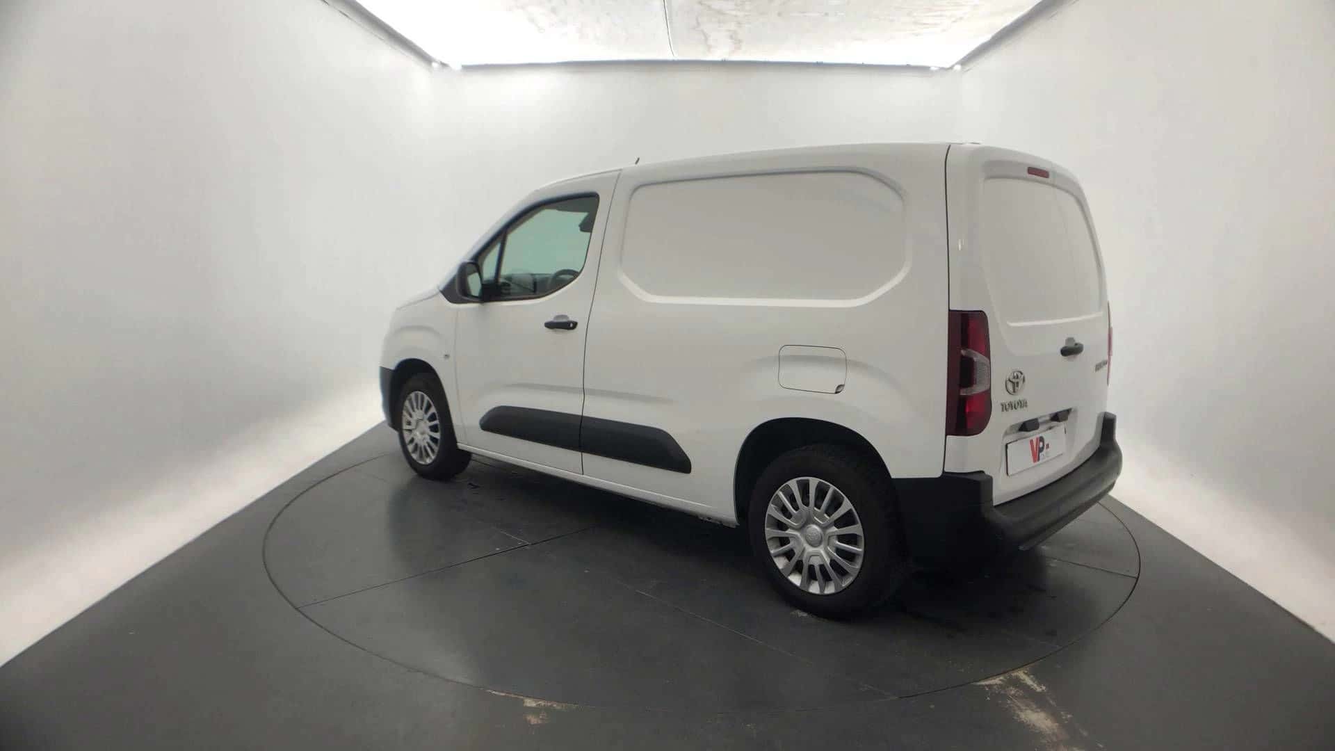 PROACE CITY MEDIUM 1.5L 100 D-4D BVM5, TOYOTA · 2021 · 45 482 km · Diesel à Miramas — photo 1