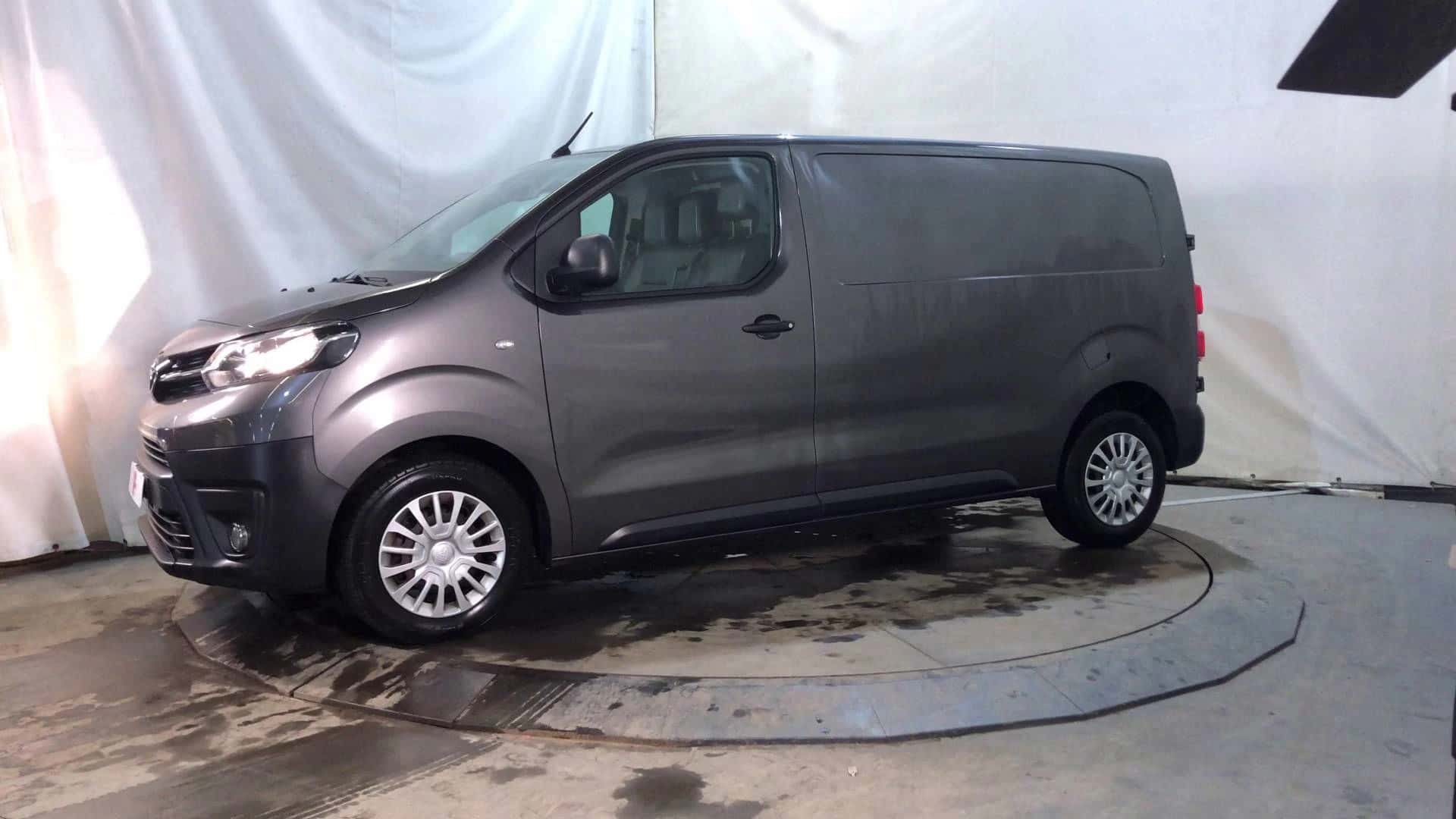 PROACE MEDIUM 120 D-4D BVM6, TOYOTA · 2020 · 126 319 km · Diesel à Anceaumeville — photo 1