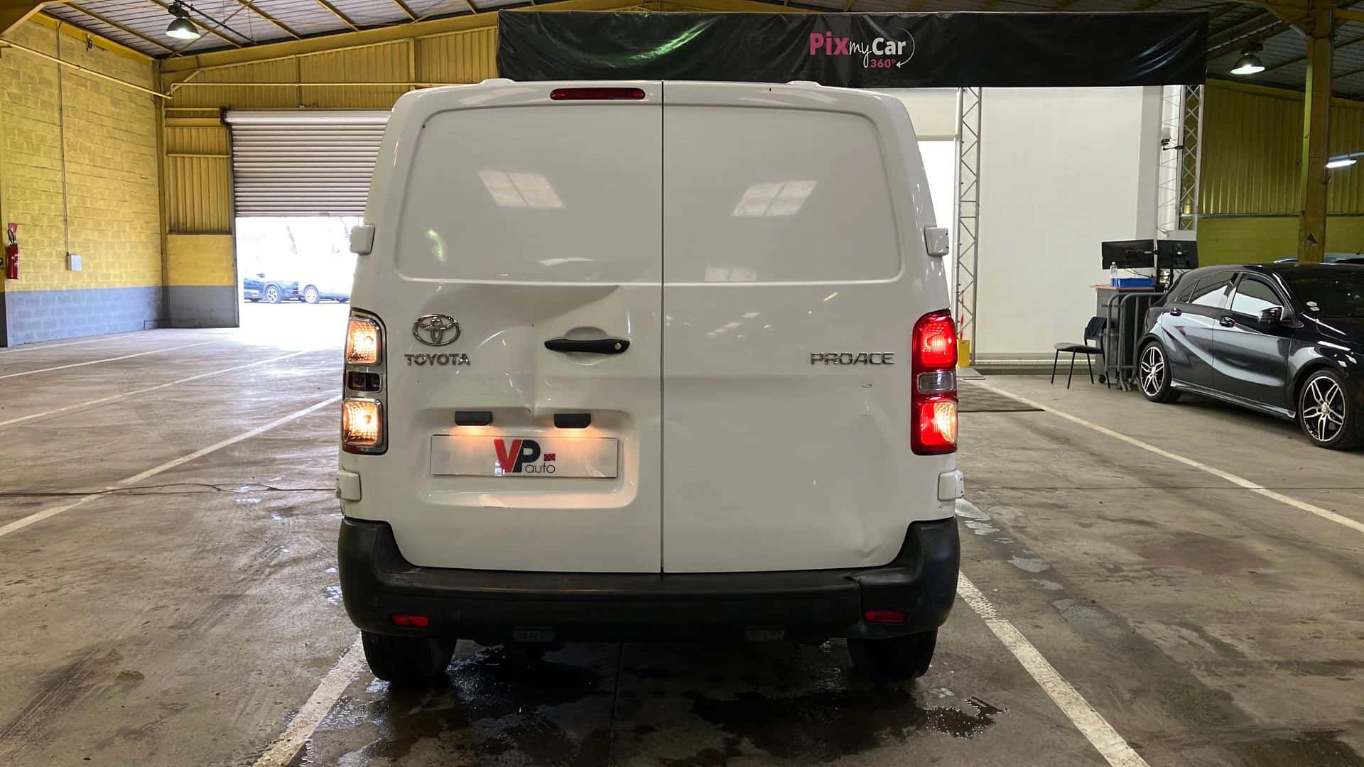 PROACE MEDIUM 2.0L 120 D-4D BVM6, TOYOTA · 2021 · 69 683 km · Diesel à Vertou — photo 1