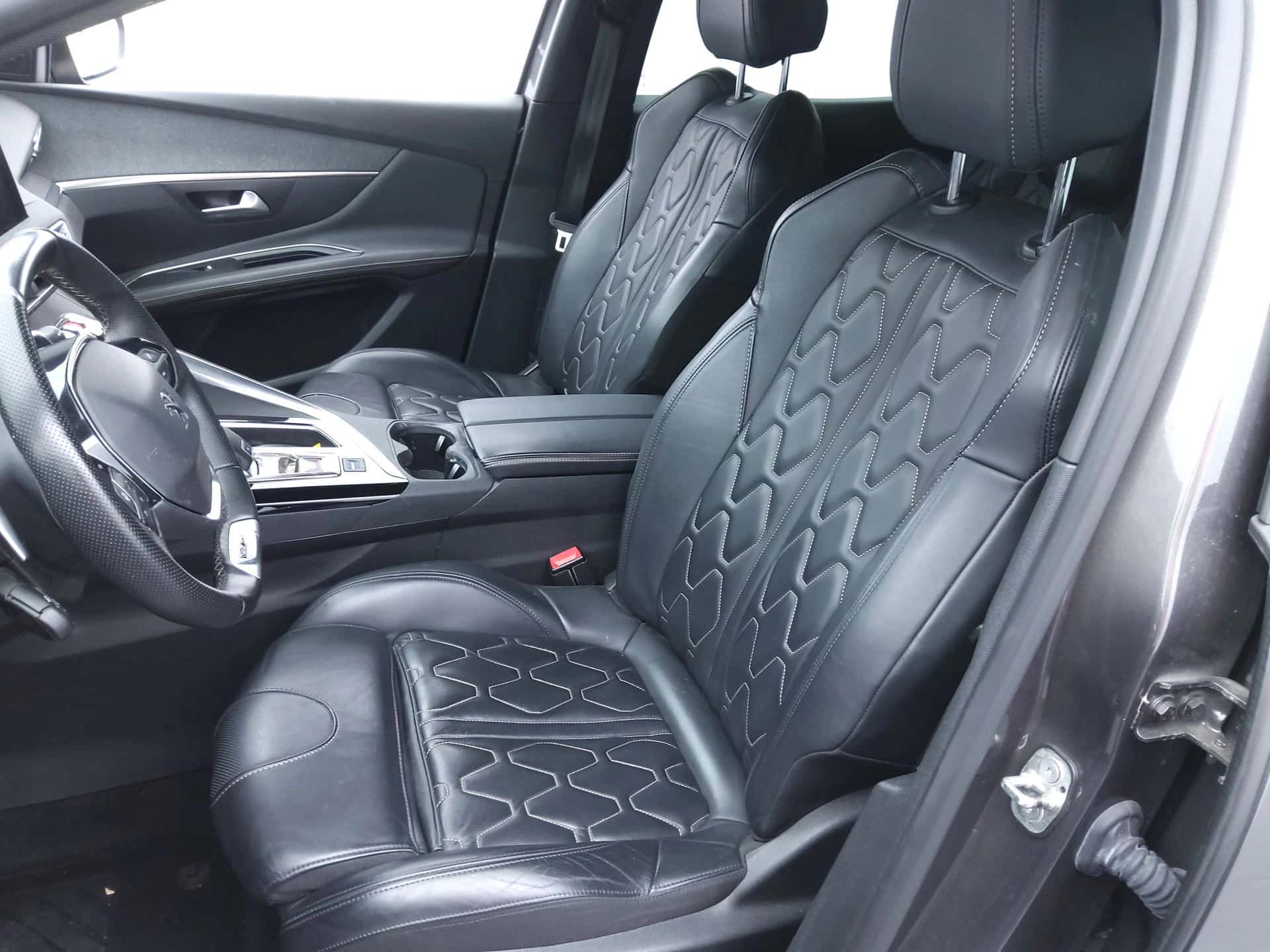 3008 Puretech 180ch S&S EAT8 GT Line, PEUGEOT · 2019 · 50640 km · Essence à Caudan — photo 1